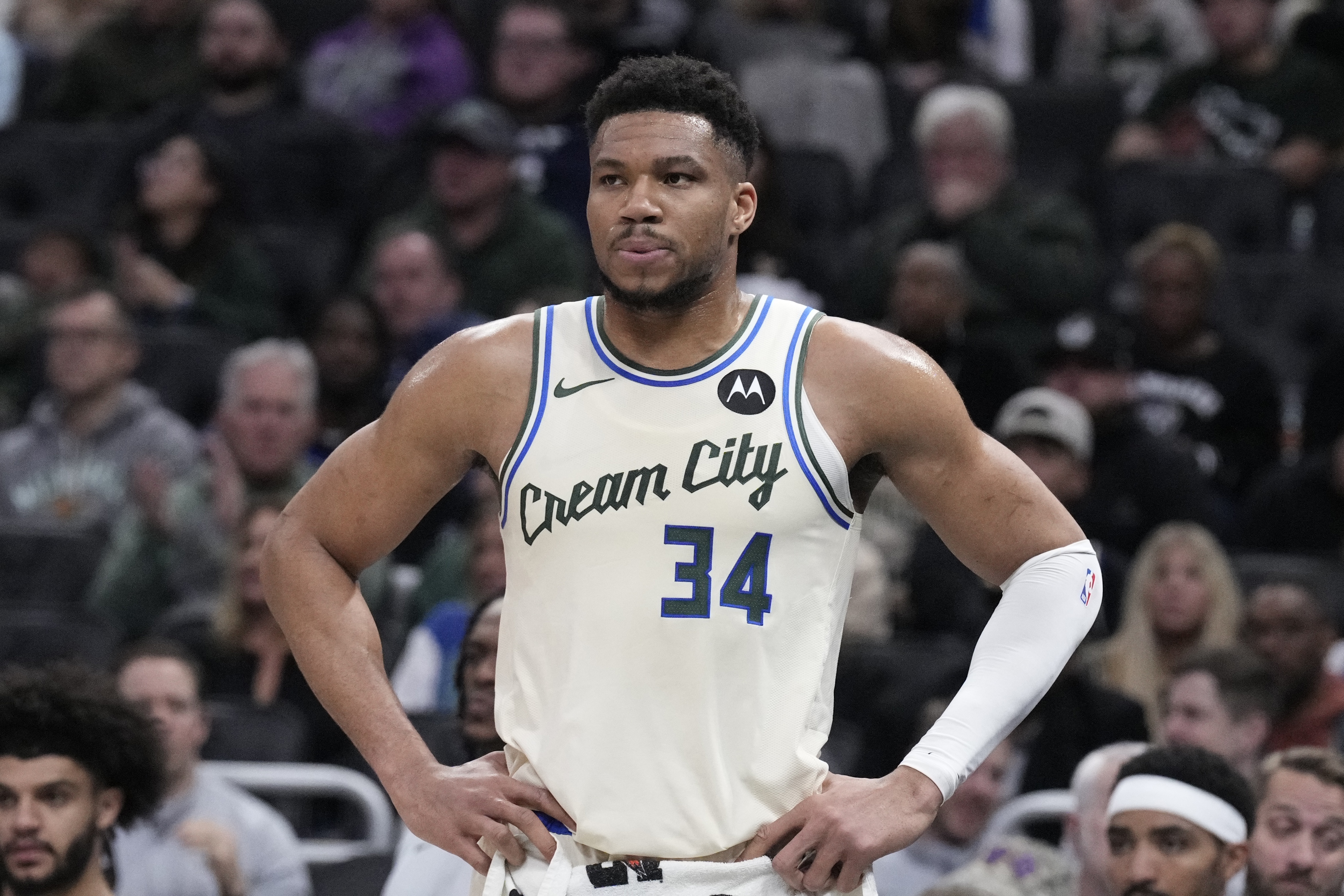 澳门真人百家乐登录入口-字母哥虽好但并不适合火箭！送出申京小贾&amp;强力替补值得吗？