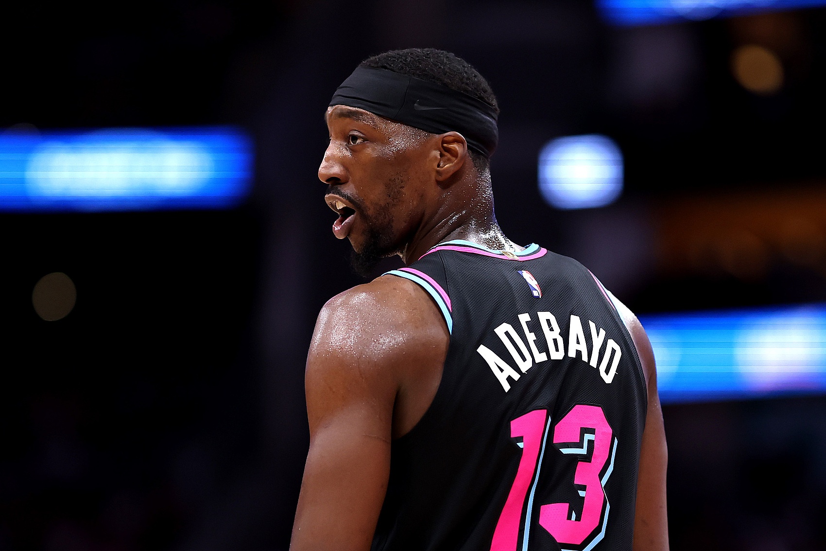 打得啥玩意！阿德巴约13中2仅拿7分9板3助1断